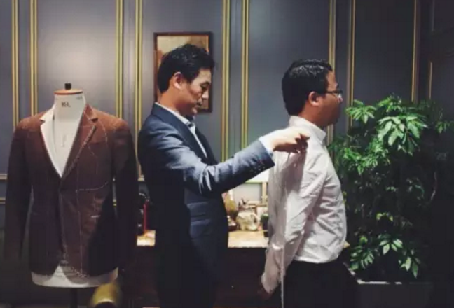 西裝定制前需要做哪些準(zhǔn)備